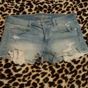 Stretchy American Eagle lace pocket shorts